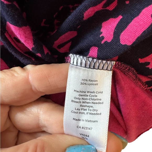 NWT Talbots Sleeveless Top in Vibrant Pink and Navy XSMALL    #6 - Picture 4 of 9